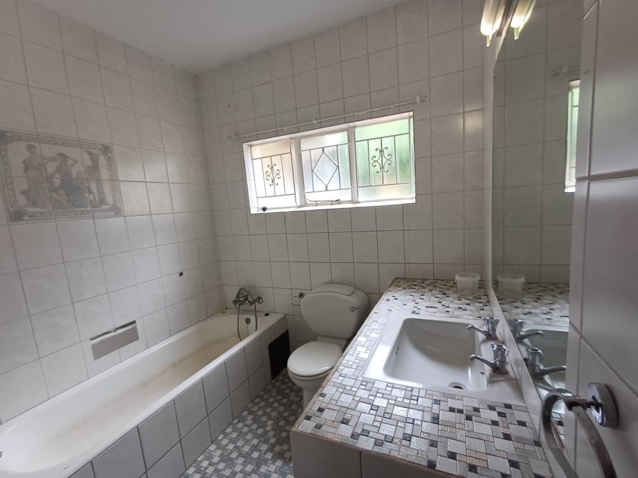 4 Bedroom Property for Sale in Noordheuwel Gauteng