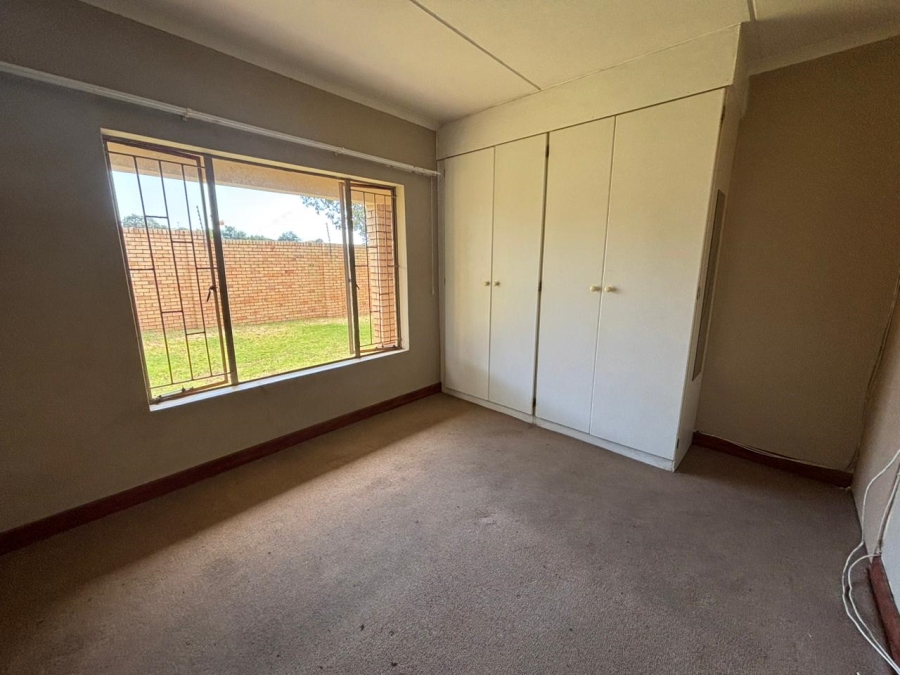 2 Bedroom Property for Sale in Groblerpark Gauteng
