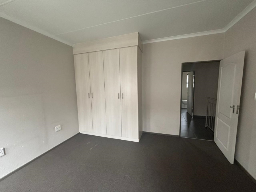 2 Bedroom Property for Sale in Honeydew Gauteng