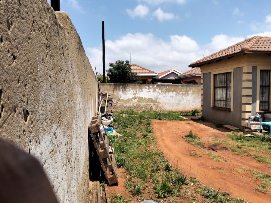 2 Bedroom Property for Sale in Dawn Park Gauteng