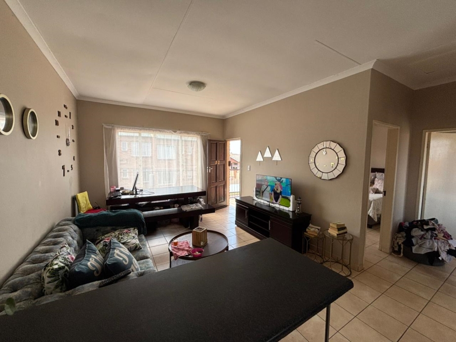 2 Bedroom Property for Sale in Groblerpark Gauteng