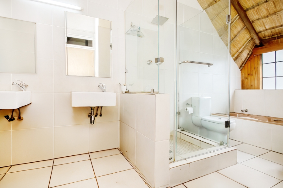 5 Bedroom Property for Sale in Edenburg Gauteng