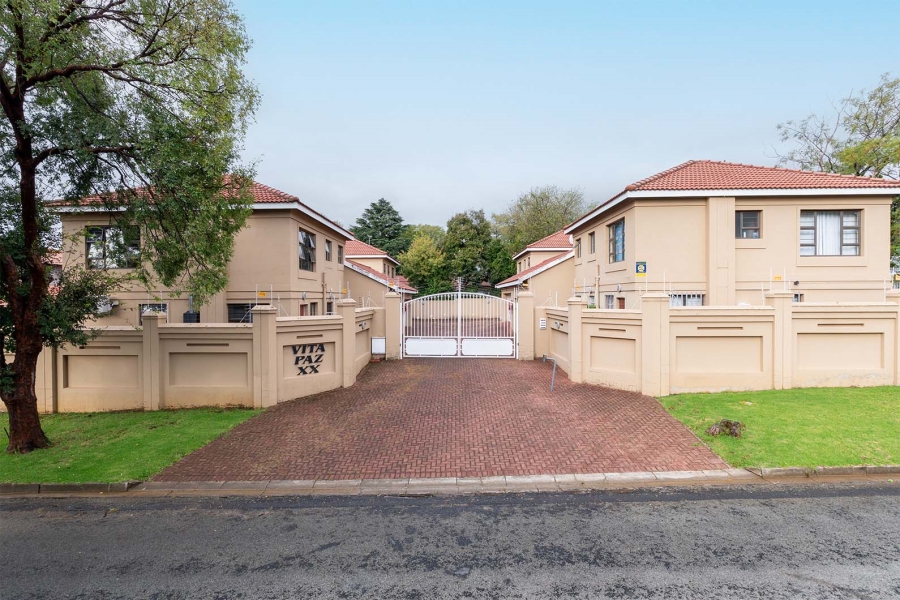 3 Bedroom Property for Sale in Edenvale Central Gauteng