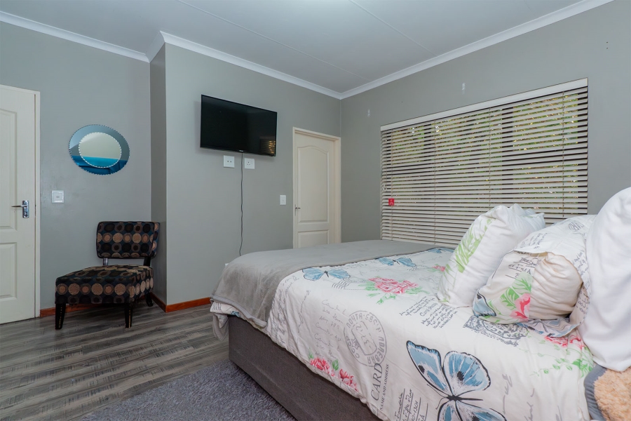 3 Bedroom Property for Sale in Edenvale Central Gauteng