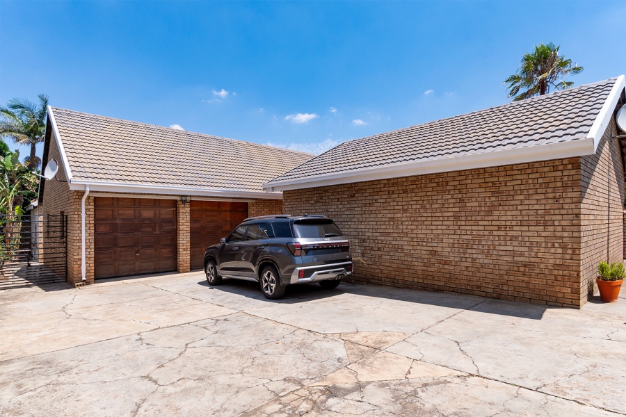 4 Bedroom Property for Sale in Highway Gardens Gauteng