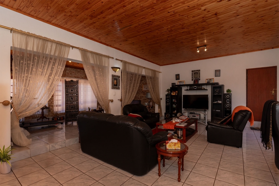 4 Bedroom Property for Sale in Highway Gardens Gauteng