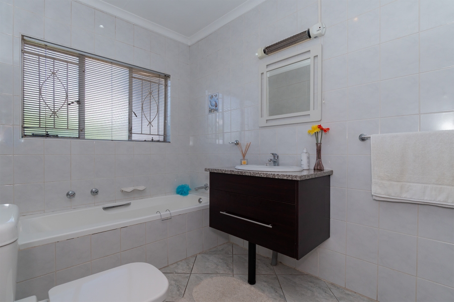 4 Bedroom Property for Sale in Highway Gardens Gauteng