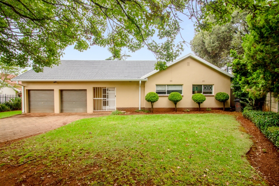 4 Bedroom Property for Sale in Wilro Park Gauteng