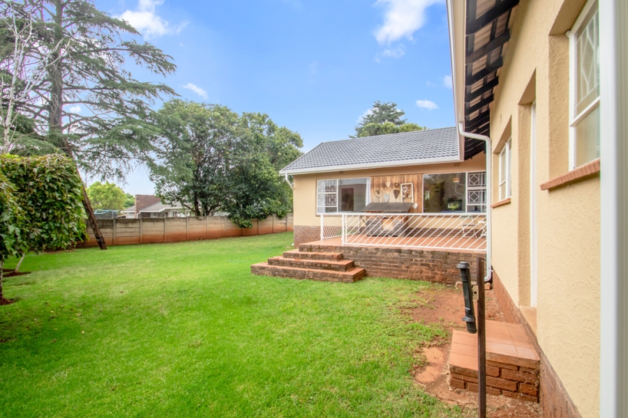 4 Bedroom Property for Sale in Wilro Park Gauteng