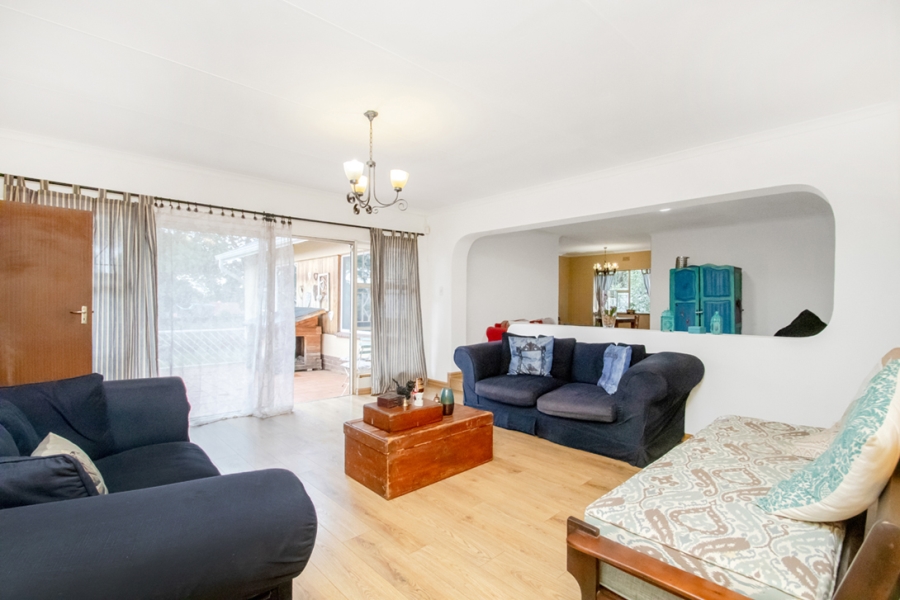 4 Bedroom Property for Sale in Wilro Park Gauteng