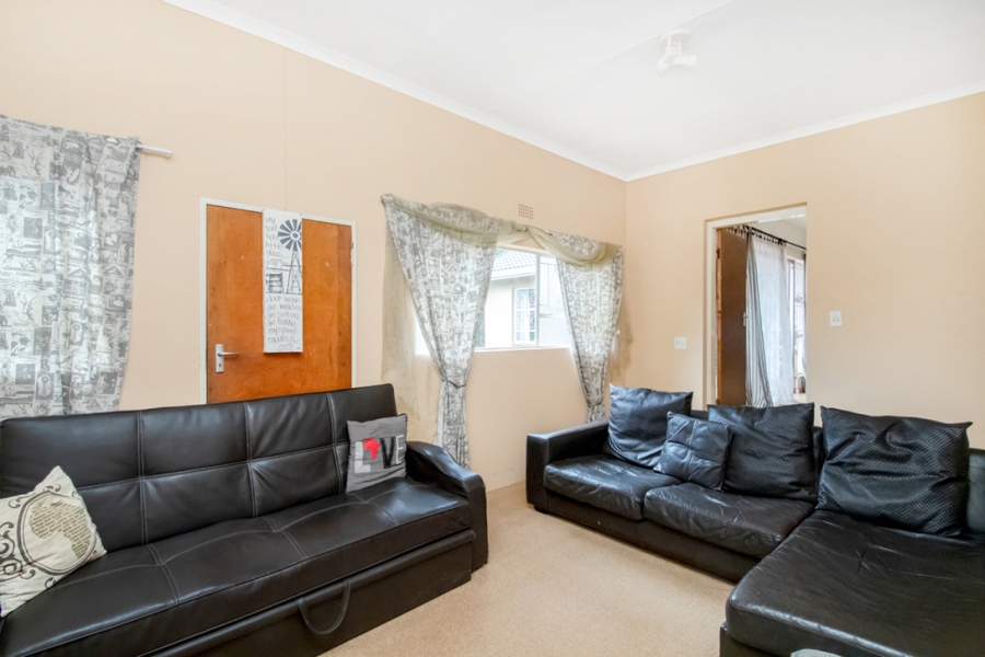 4 Bedroom Property for Sale in Wilro Park Gauteng