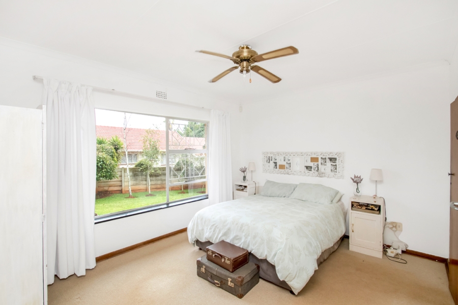 4 Bedroom Property for Sale in Wilro Park Gauteng