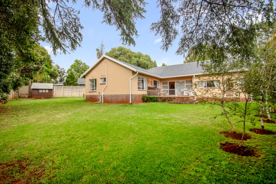 4 Bedroom Property for Sale in Wilro Park Gauteng