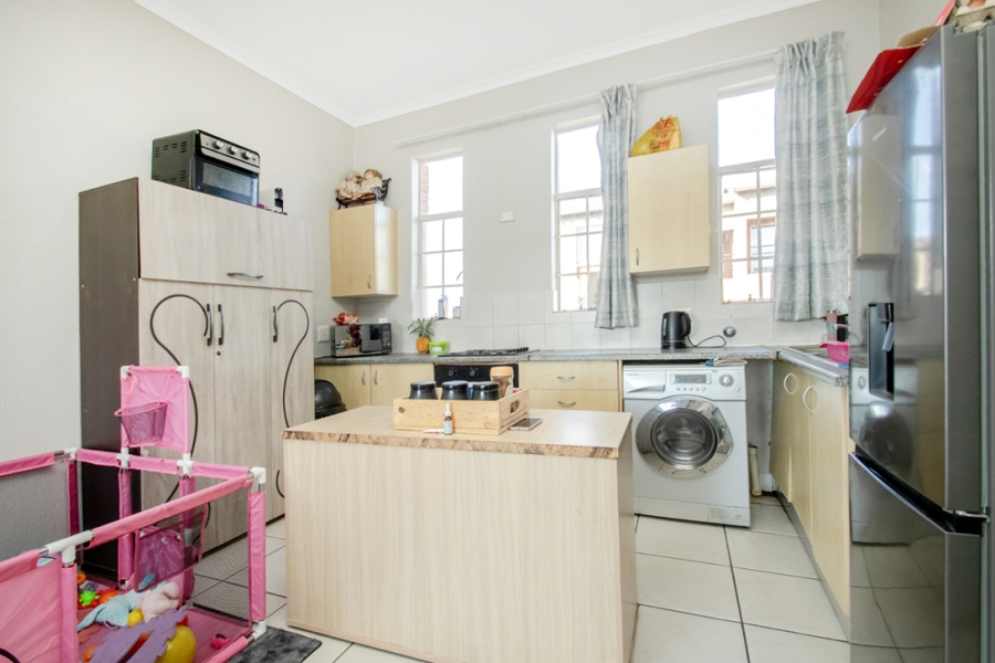 2 Bedroom Property for Sale in Laser Park Gauteng