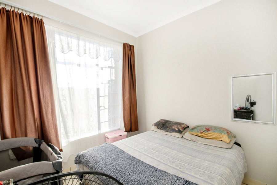 2 Bedroom Property for Sale in Laser Park Gauteng