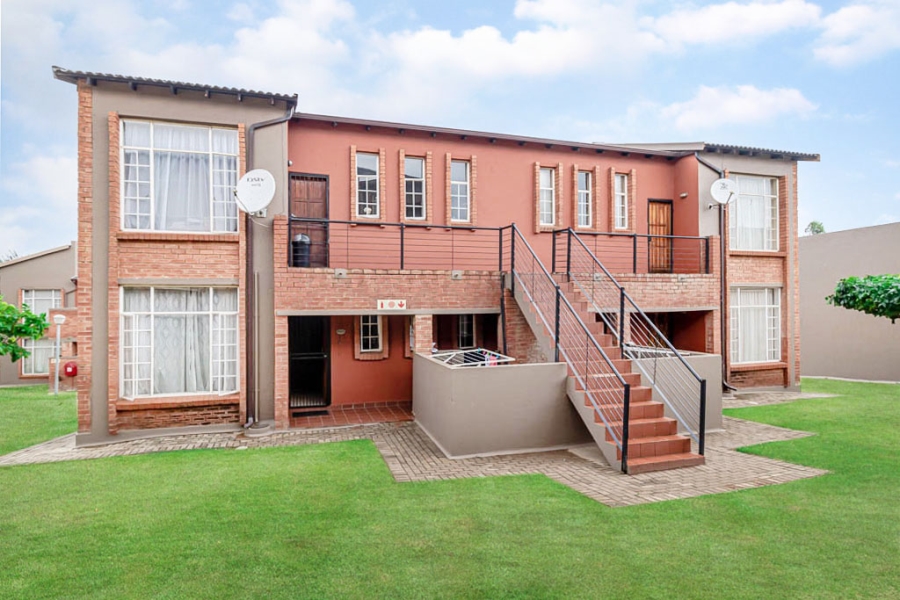 2 Bedroom Property for Sale in Laser Park Gauteng