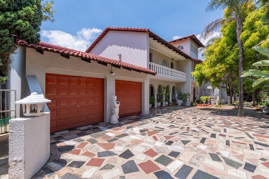 5 Bedroom Property for Sale in Dalpark Gauteng