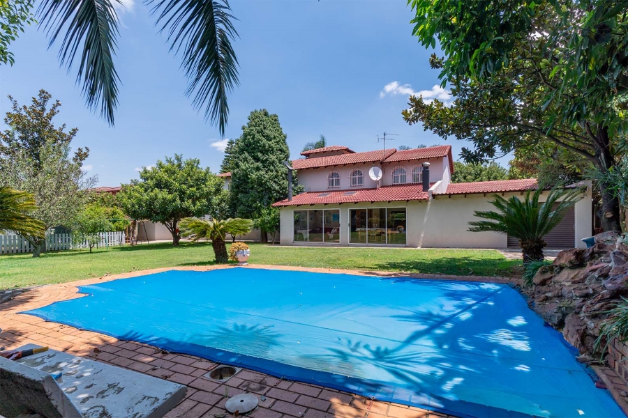 5 Bedroom Property for Sale in Dalpark Gauteng