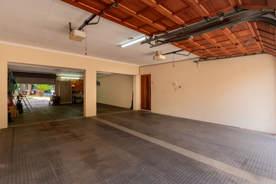 5 Bedroom Property for Sale in Dalpark Gauteng