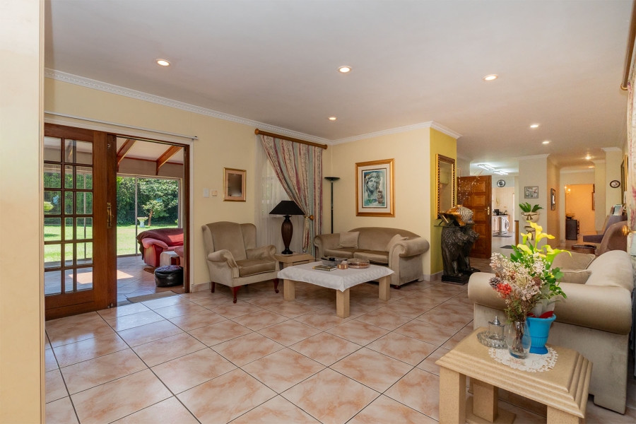 5 Bedroom Property for Sale in Dalpark Gauteng