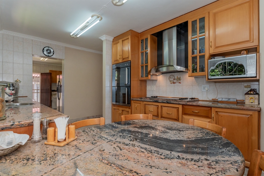 5 Bedroom Property for Sale in Dalpark Gauteng