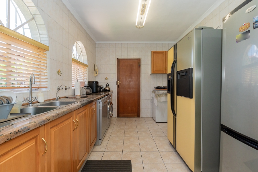 5 Bedroom Property for Sale in Dalpark Gauteng