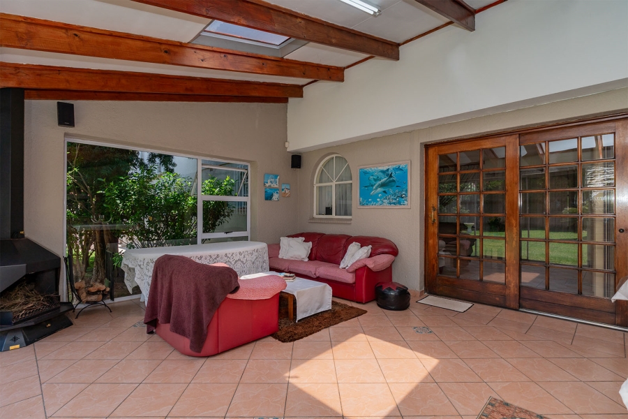 5 Bedroom Property for Sale in Dalpark Gauteng