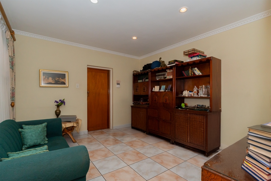 5 Bedroom Property for Sale in Dalpark Gauteng