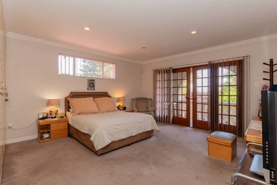 5 Bedroom Property for Sale in Dalpark Gauteng