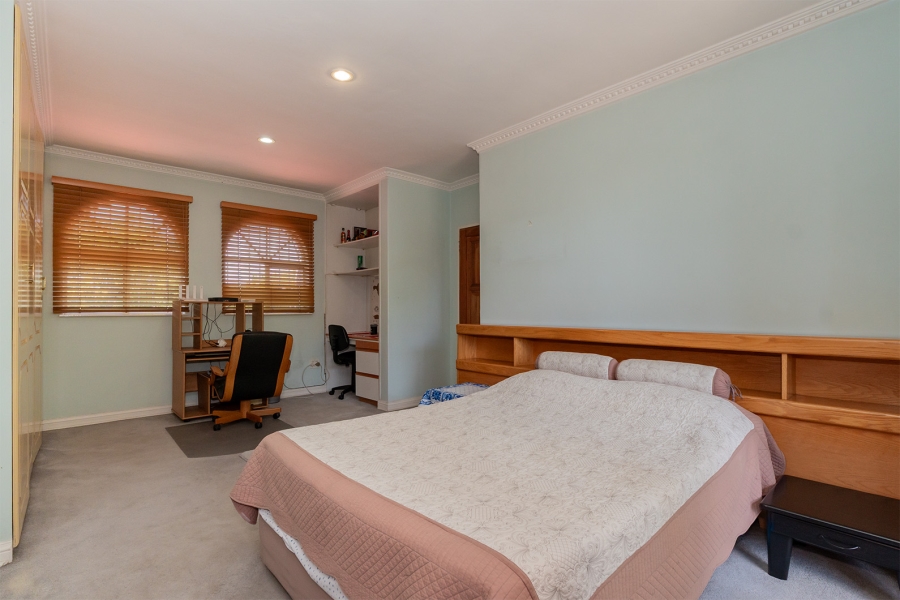 5 Bedroom Property for Sale in Dalpark Gauteng