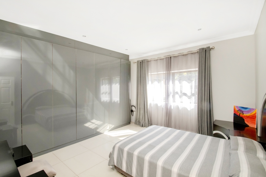 4 Bedroom Property for Sale in Wilgeheuwel Gauteng