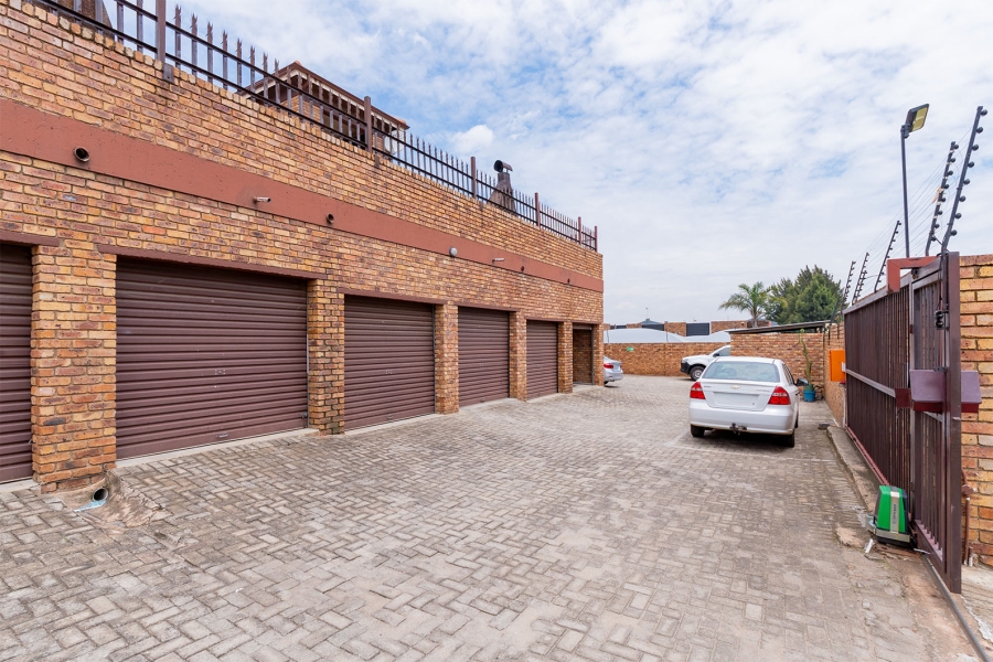 2 Bedroom Property for Sale in Croydon Gauteng