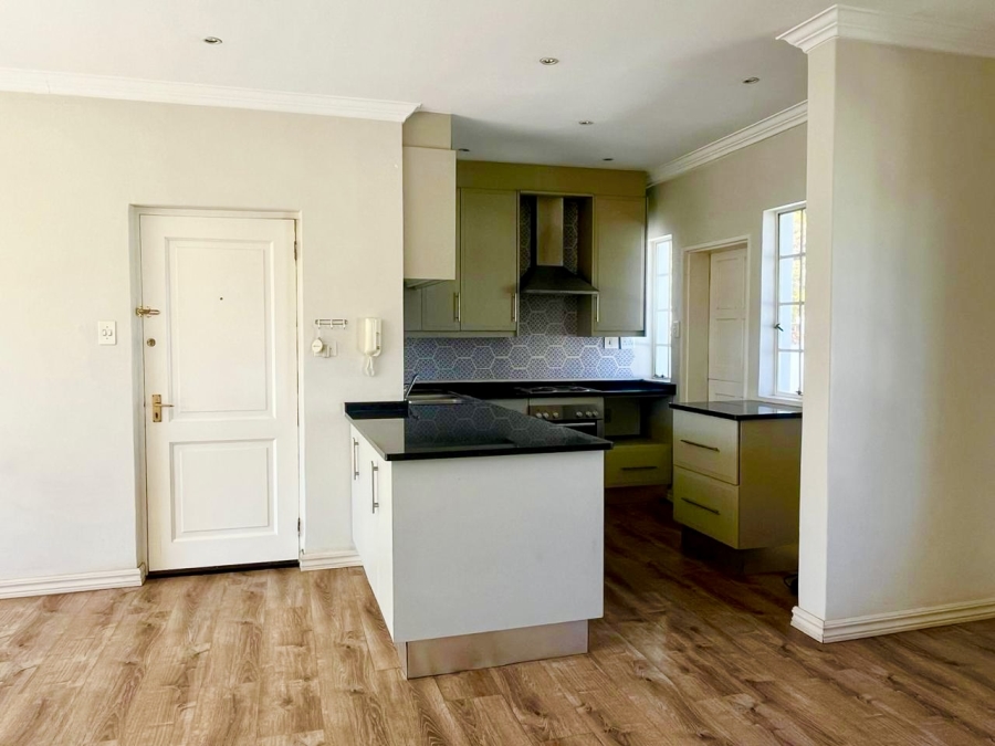 2 Bedroom Property for Sale in Dunkeld West Gauteng