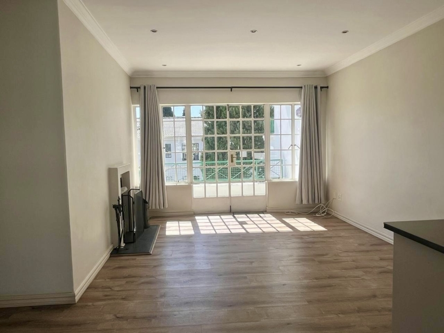 2 Bedroom Property for Sale in Dunkeld West Gauteng