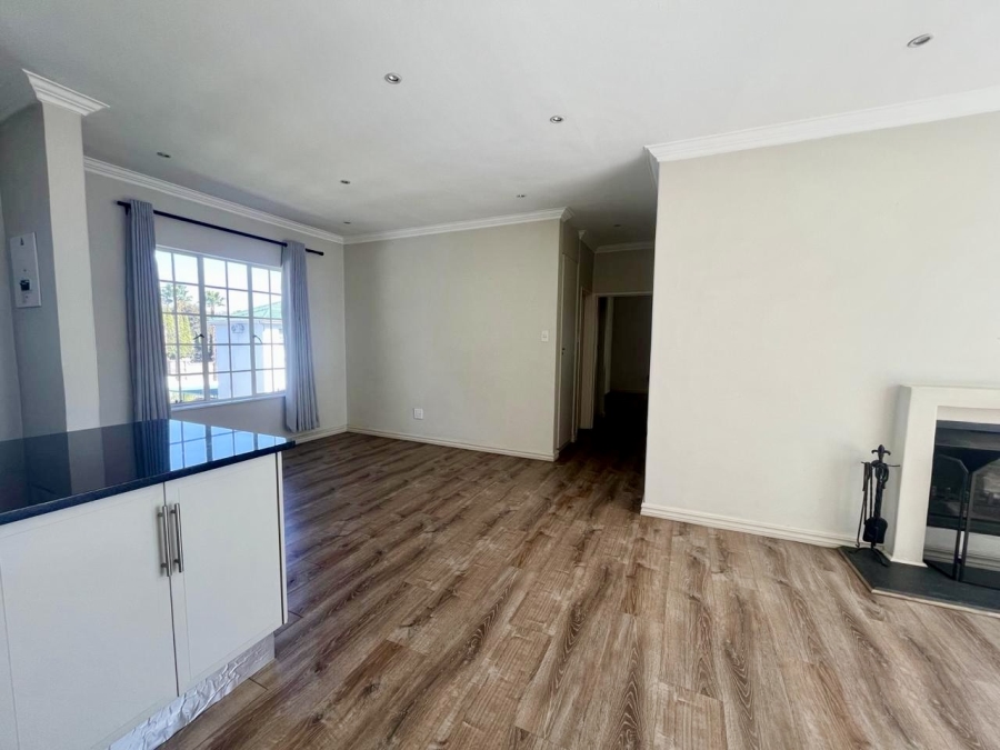 2 Bedroom Property for Sale in Dunkeld West Gauteng