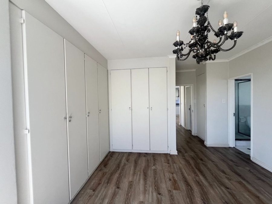 2 Bedroom Property for Sale in Dunkeld West Gauteng