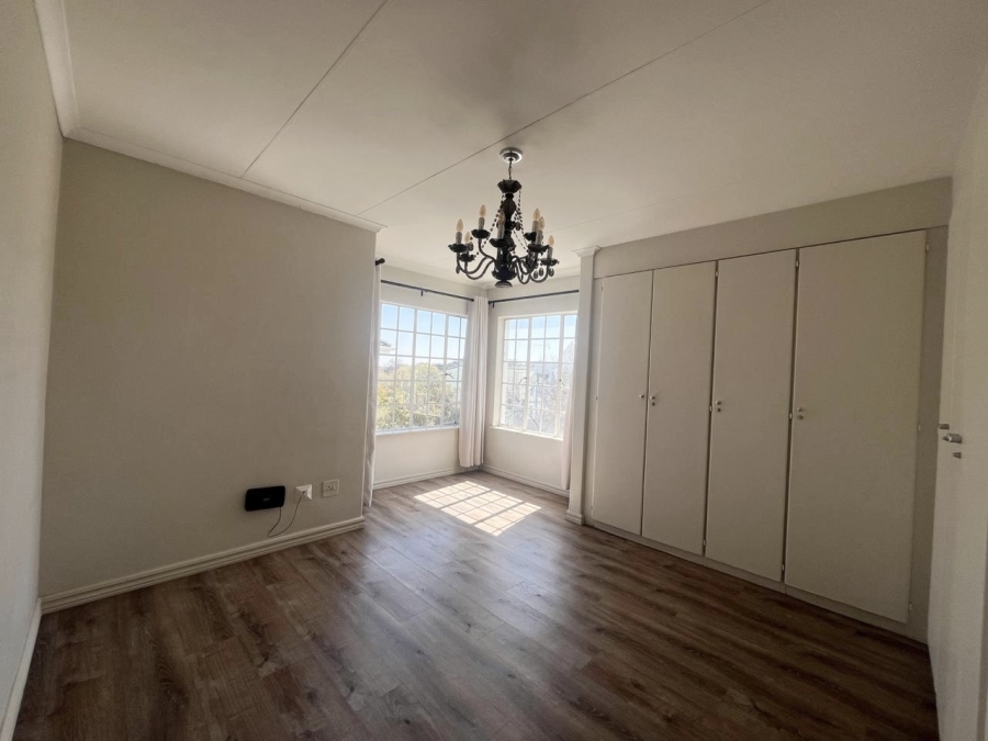 2 Bedroom Property for Sale in Dunkeld West Gauteng