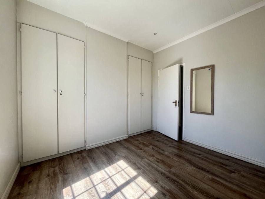 2 Bedroom Property for Sale in Dunkeld West Gauteng