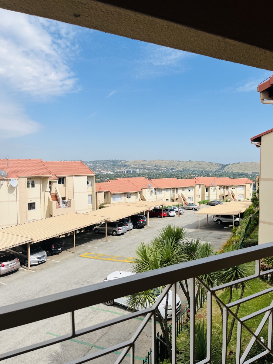 2 Bedroom Property for Sale in Primrose Hill Gauteng