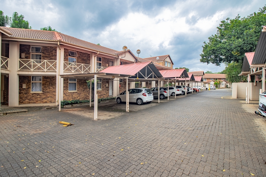 2 Bedroom Property for Sale in Hillcrest Gauteng