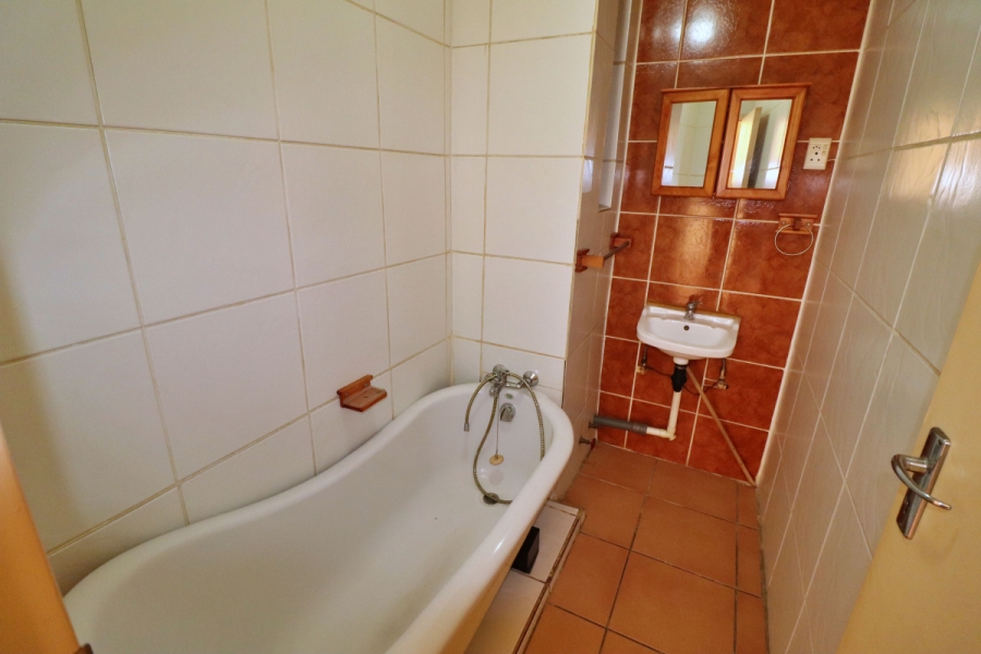 2 Bedroom Property for Sale in Denlee Gauteng