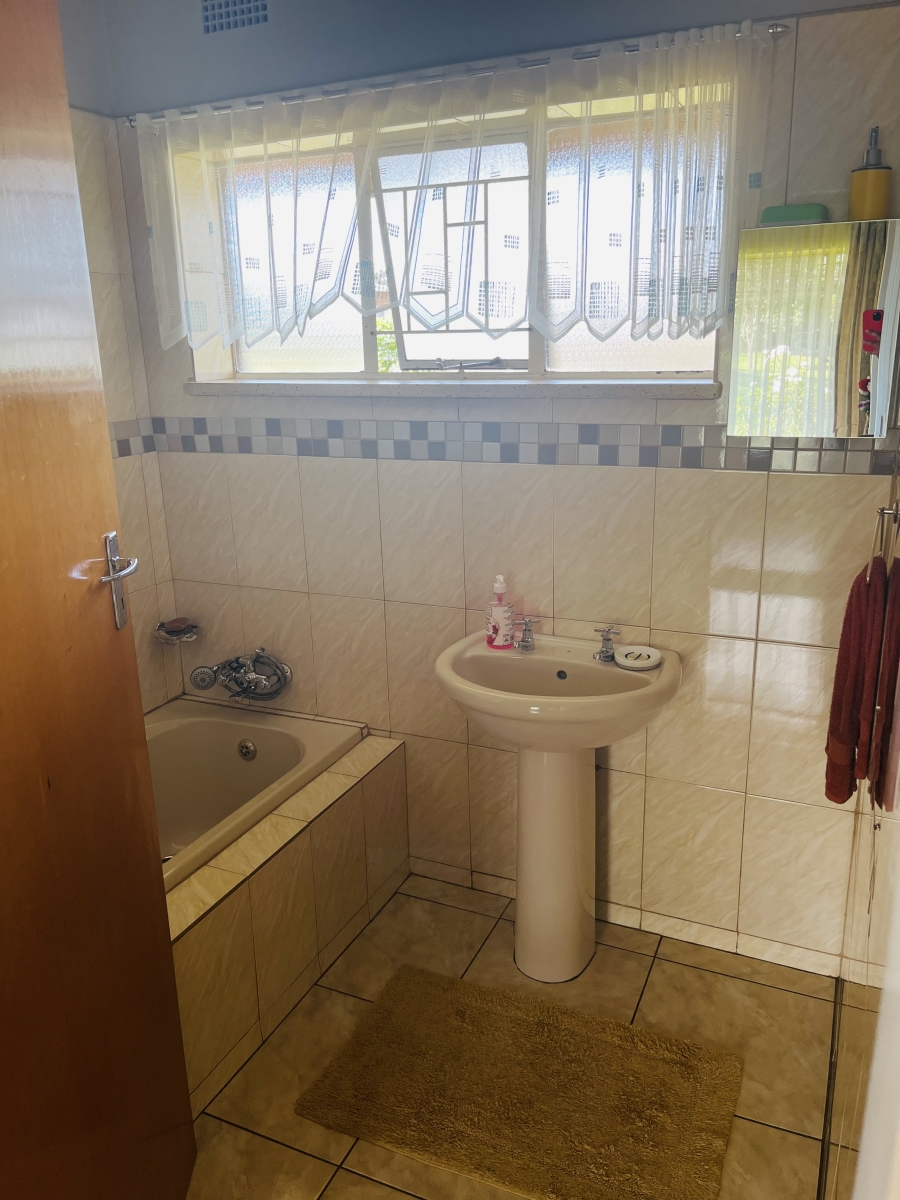 3 Bedroom Property for Sale in Marlands Gauteng