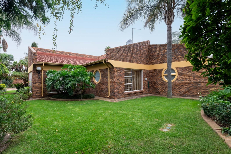 4 Bedroom Property for Sale in Kenleaf Gauteng