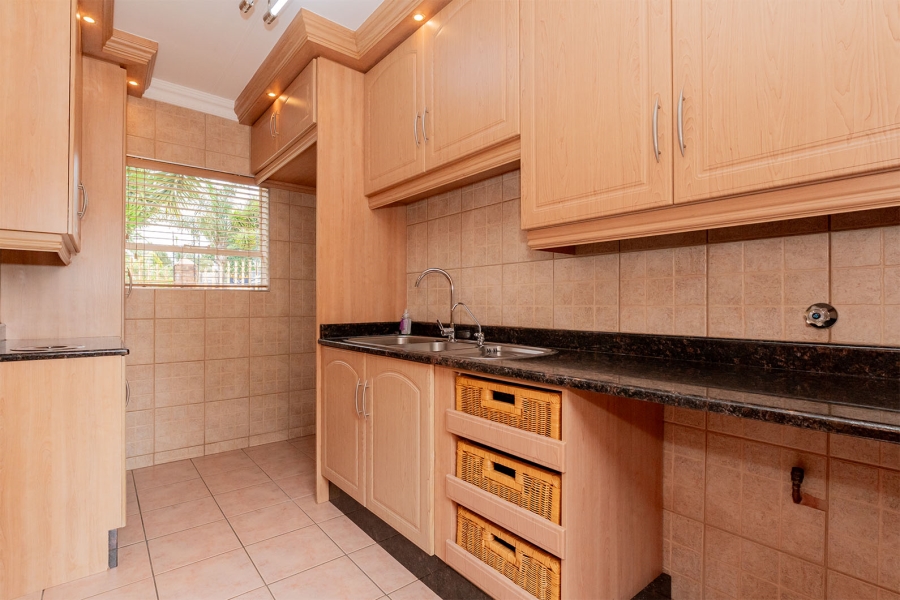 4 Bedroom Property for Sale in Kenleaf Gauteng