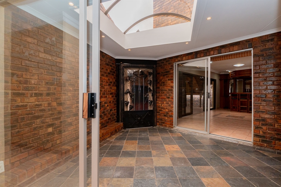 4 Bedroom Property for Sale in Kenleaf Gauteng