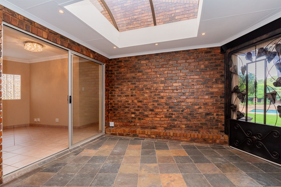 4 Bedroom Property for Sale in Kenleaf Gauteng