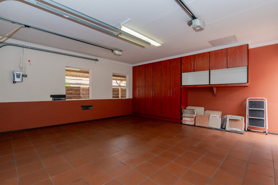 4 Bedroom Property for Sale in Kenleaf Gauteng