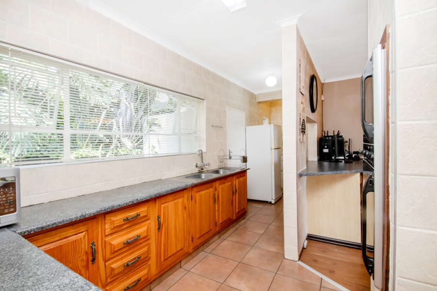 4 Bedroom Property for Sale in Roodekrans Gauteng