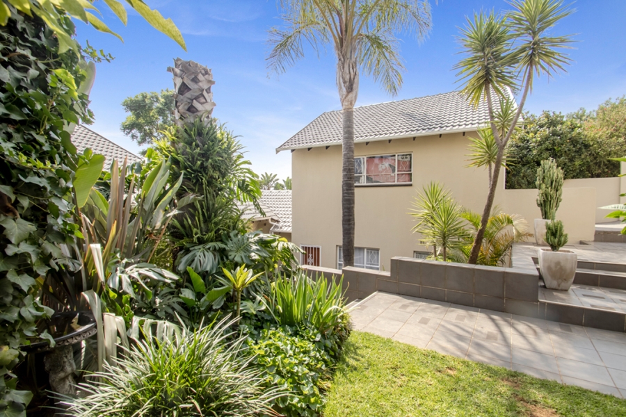 4 Bedroom Property for Sale in Roodekrans Gauteng