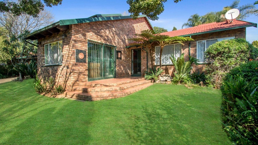 3 Bedroom Property for Sale in Wilro Park Gauteng